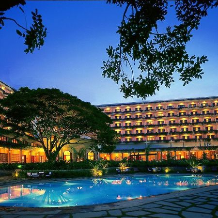 더 오베로이 벵갈루루 외부 사진 The Imperial Hotel