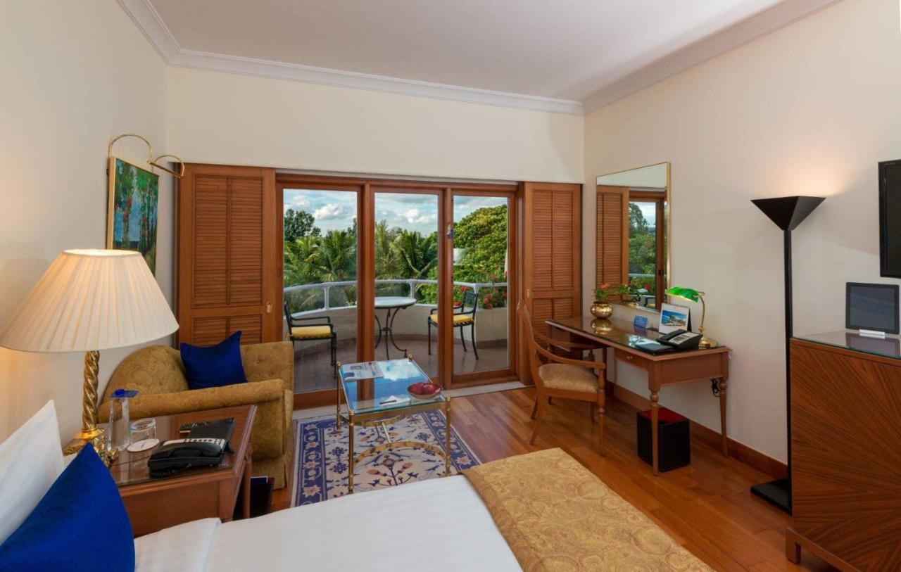 더 오베로이 벵갈루루 외부 사진 A room at the Taj Bengal