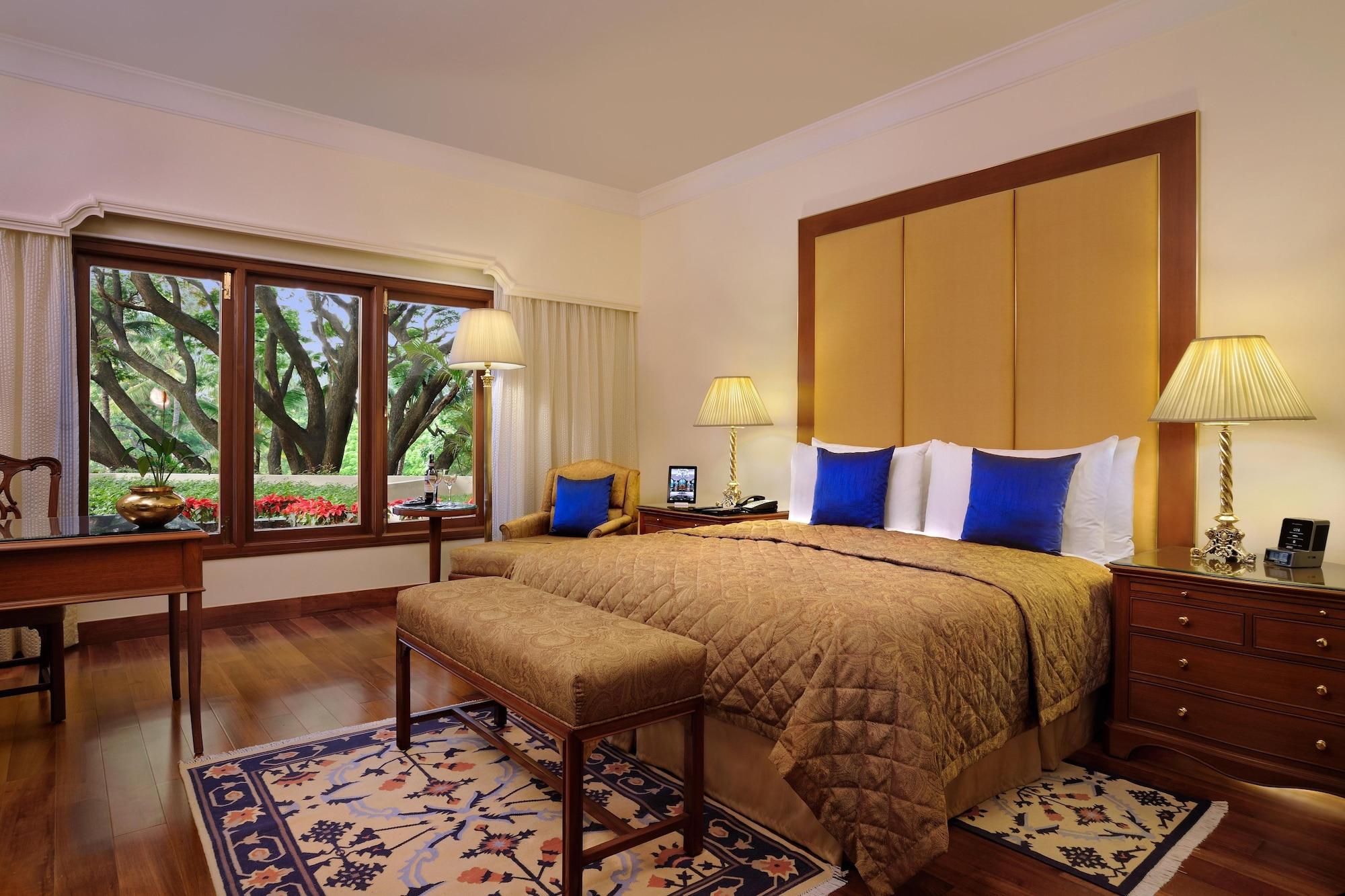 더 오베로이 벵갈루루 외부 사진 A room at the Taj Bengal